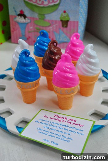 Throwing a Memorable First Birthday Party for Our Daughter 13 Bubble favors