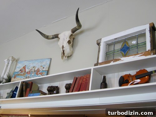Where to Shop in Bethany Beach: Top Local Stores & Boutiques 3 Interior of vintage shop with eclectic items