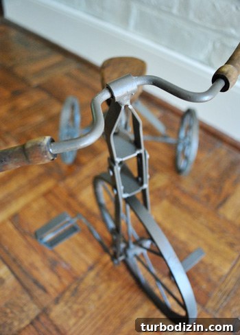 Where to Shop in Bethany Beach: Top Local Stores & Boutiques 6 Close-up of vintage tricycle