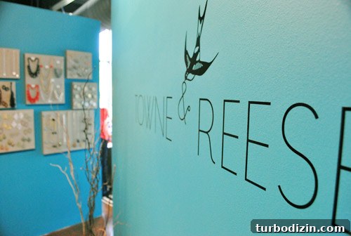 Inspiring Office Design Ideas for a Beautiful, Productive Workspace 10 img 37073 9