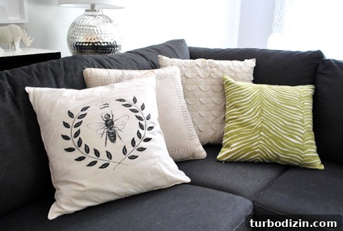 How to Tea-Stain Pillow Covers for a Vintage Look 11 img 37717 10