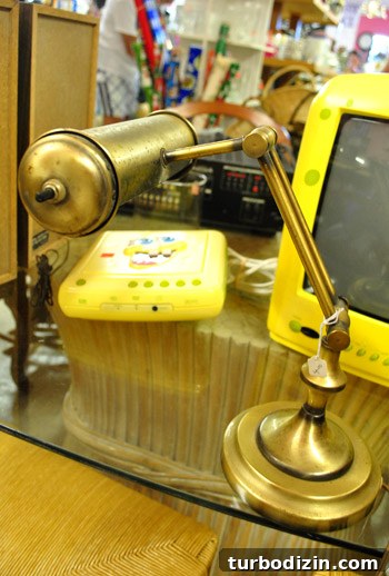 Outer Banks Thrift Shopping Guide: Top Spots & Tips for Finds 3 img 37776 2