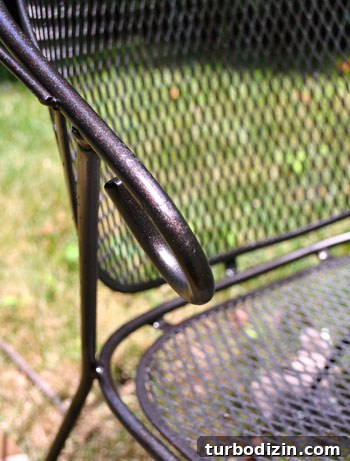 Spray Painting a Metal Outdoor Patio Set: Step-by-Step Guide 10 Same area after spray painting