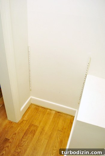 How to Paint a Closet That Lasts: Step-by-Step Guide 12 img 38518 11
