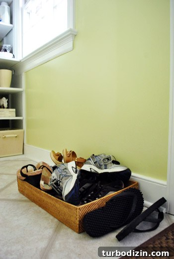 Add Shoe Storage by the Door: Smart Entryway Solutions 2 img 38773 1