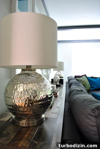 Top April Superlatives: Standout Moments, Trends & Winners 7 Styled console table with lamps