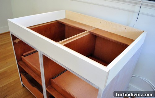 Build a Large Double Desk Using Recycled Cabinets 5 img 40180 4
