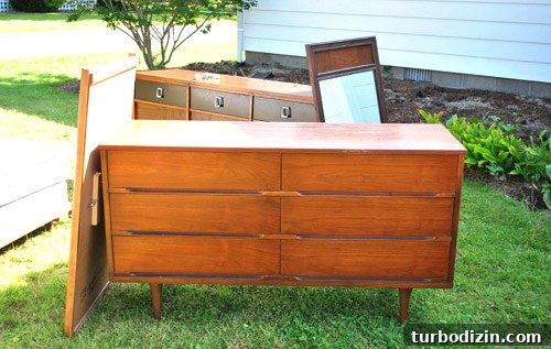 Mid-century dresser