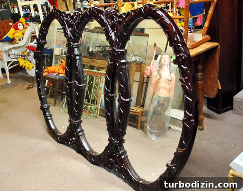 Overlapping mirrors