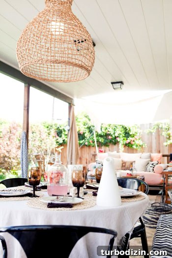 Stunning Outdoor Makeover Ideas to Transform Your Yard 10 Enclosed yet airy deck