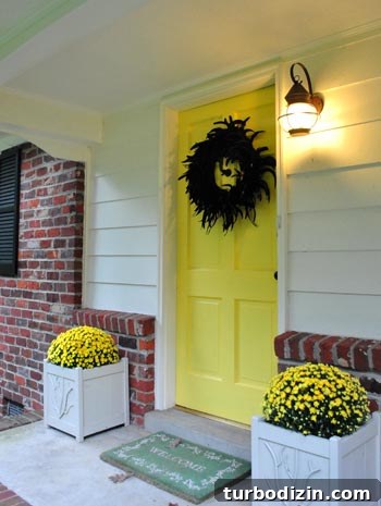 Mailbox Landscaping Ideas to Boost Curb Appeal and Function 12 Close-up of wreath on door