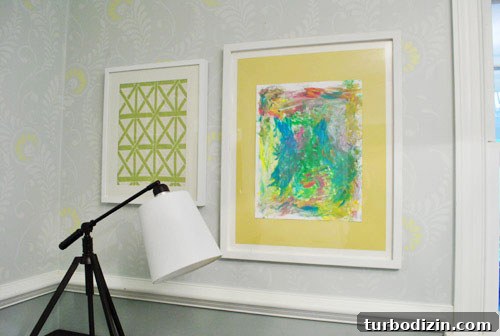 How to Arrange a Gallery Wall of Frames for Your Home Office 4 img 41664 3
