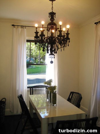 Dining room Dining room with black chandelier