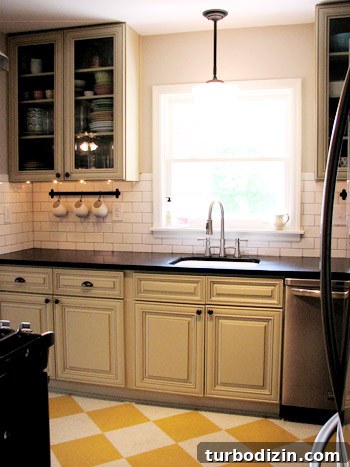 Yellow and White Checkered Kitchen Floor Ideas for Classic Style 4 Kitchen after image 2