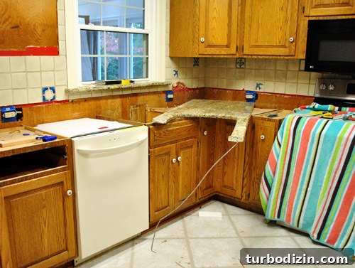 Removing a Kitchen Sink and Replacing Old Granite Countertops 15 img 42473 14