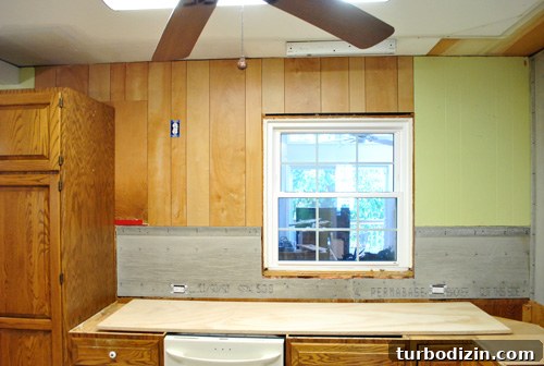 How to Install Cement Backer Board for a Full-Tile Wall 11 img 42819 10