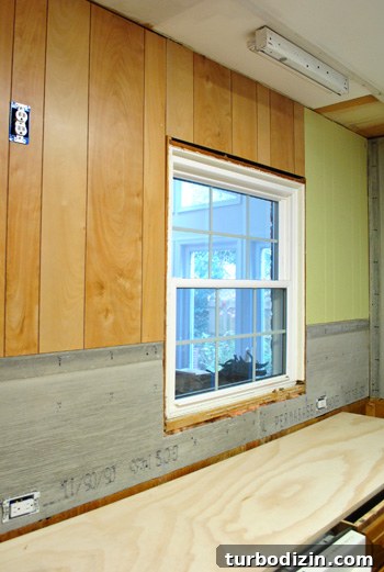How to Install Cement Backer Board for a Full-Tile Wall 12 img 42819 11