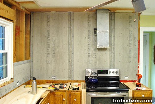 How to Install Cement Backer Board for a Full-Tile Wall 9 img 42819 8