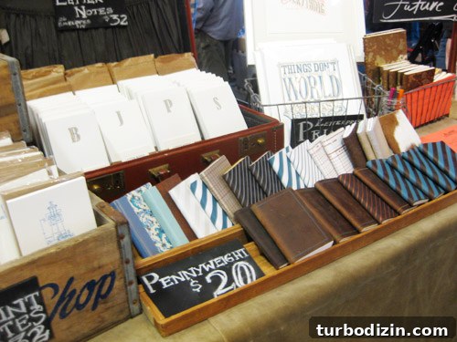 Handmade Holiday Craft Market: Unique Gifts & Local Artisans 11 img 43163 10