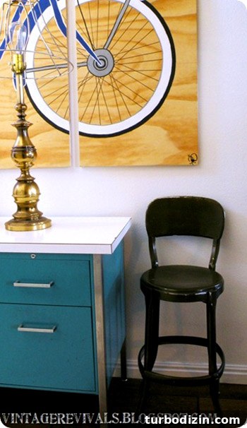 How to Paint a Herringbone Ceiling: Step-by-Step Guide 6 Entryway styling details