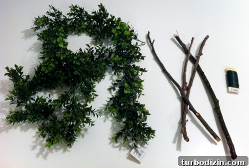 Christmas Exterior House Decorating Ideas: Stylish Outdoor Displays 16 Wires securing wreath corners