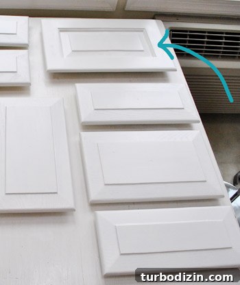 Tiny seam on door