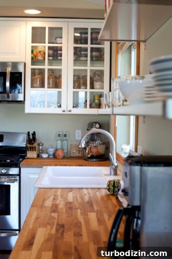 How to Open Up a Closed-In Kitchen: Remodel Tips and Ideas 9 Chandelier over island