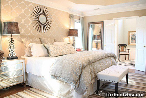 How to Stencil a Stunning Bedroom Accent Wall in Simple Steps 4 Cozy bedroom corner