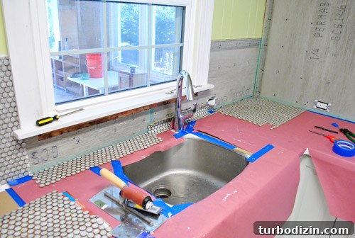 Penny Tile Backsplash Ideas: Stylish Tips for Kitchen Installation 14 img 43905 13