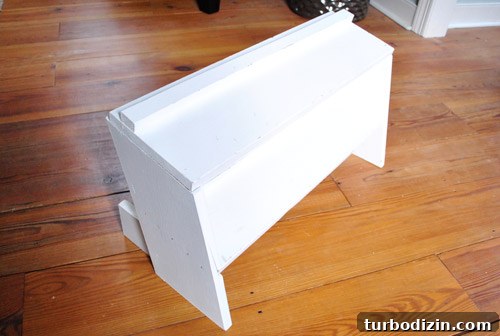 How to Install a Pendant Light in a Closet 15 img 44217 14