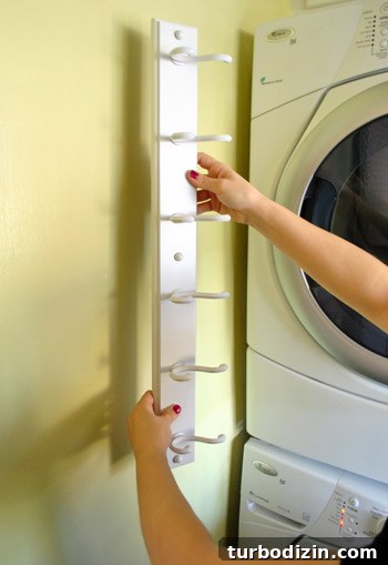 Laundry and Mudroom Organization Ideas for a Tidy Home 3 img 44354 2