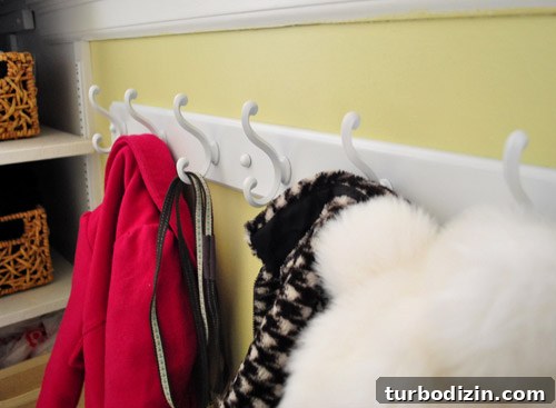 Laundry and Mudroom Organization Ideas for a Tidy Home 5 img 44354 4