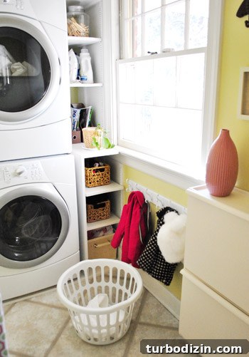 Laundry and Mudroom Organization Ideas for a Tidy Home 7 img 44354 6