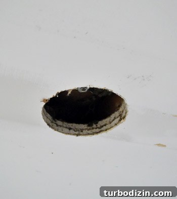 How to Patch and Spackle Ceiling Holes Quickly and Cleanly 2 img 44363 1