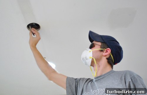 How to Patch and Spackle Ceiling Holes Quickly and Cleanly 4 img 44363 3