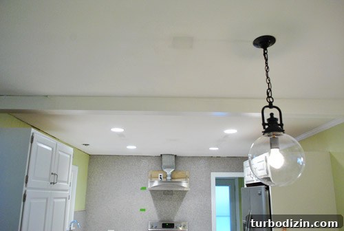 How to Patch and Spackle Ceiling Holes Quickly and Cleanly 9 img 44363 8