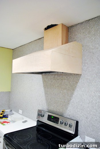 Build a Custom Wood Range Hood Cover: Step-by-Step Guide 24 img 44367 23
