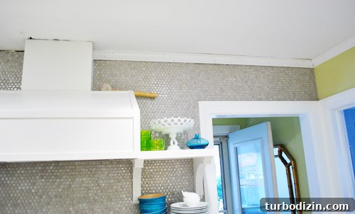 How to Install Crown Molding in Your Kitchen: Step-by-Step Guide 13 img 44739 15