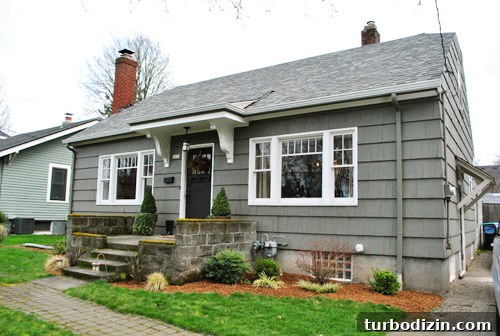 Home Staging Tips: Create an Elegant, Fresh Look for Showings 3 House from a distance