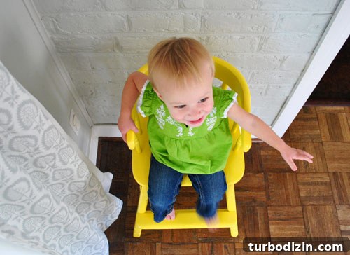 Refinish an Old Wooden High Chair: Step-by-Step Restoration Guide 17 img 45420 16