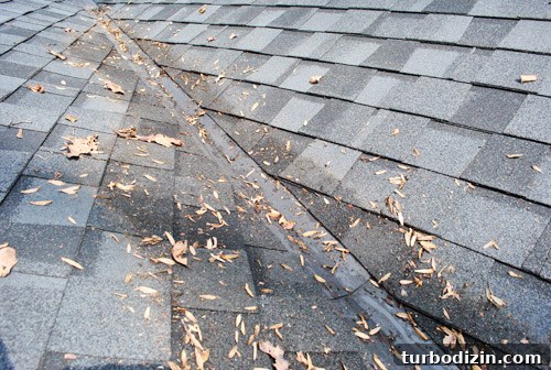 DIY Guide: Fix a Leaky Roof Fast and Prevent Future Damage 10 img 45563 10