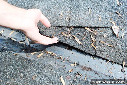DIY Guide: Fix a Leaky Roof Fast and Prevent Future Damage 11 img 45563 11