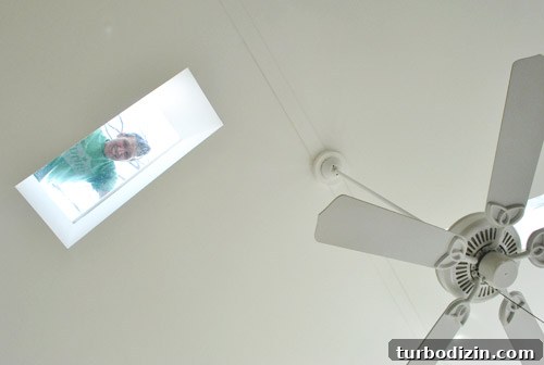 DIY Guide: Fix a Leaky Roof Fast and Prevent Future Damage 12 img 45563 12