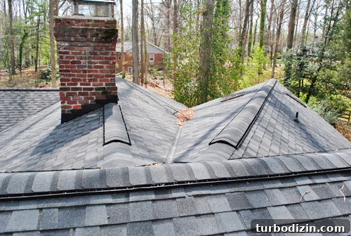 DIY Guide: Fix a Leaky Roof Fast and Prevent Future Damage 7 img 45563 7