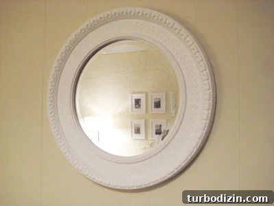 How to Spray Paint a Round Mirror Bright White for a Flawless Finish 2 Round mirror painted glossy white
