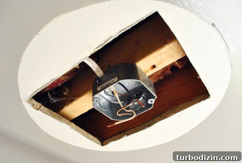 Closer view of hole