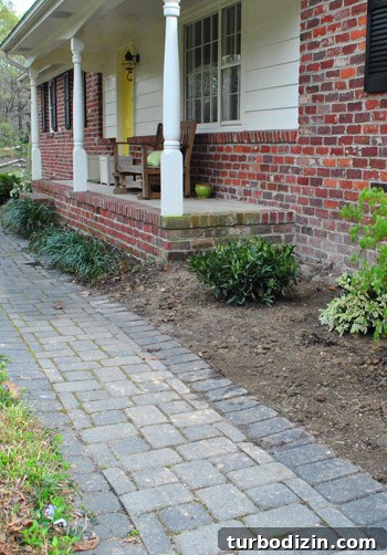 How to Clear and Maintain a Pathway to Your Front Door 6 img 45883 5
