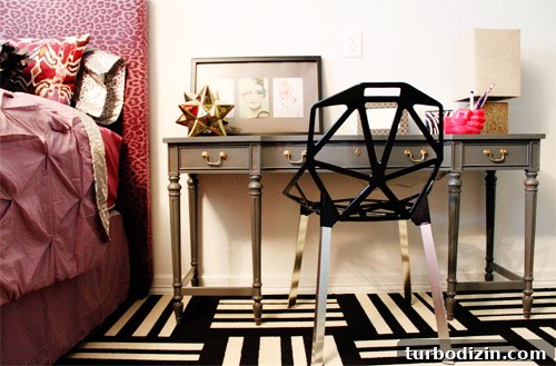 Glam Eclectic Tween Bedroom Ideas for a Stylish Space 4 Room accents and decor