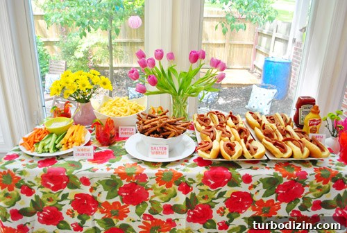 Worm-Themed Birthday Party Ideas and Decorations 5 Worm-themed snacks