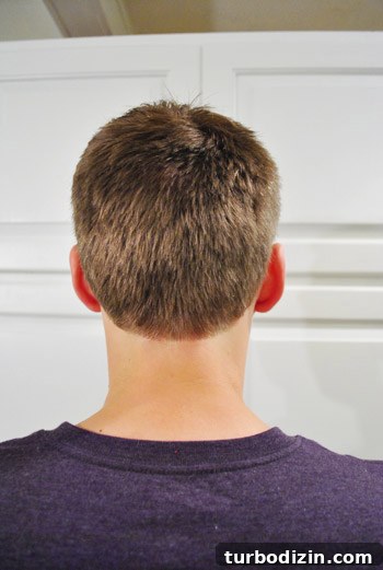 How to Cut Your Partner’s Hair at Home: A Step-by-Step Guide 8 img 47207 7